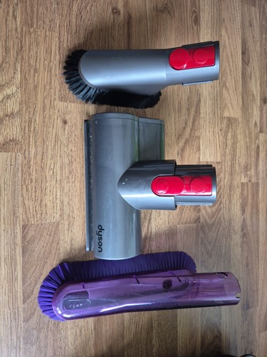 Dyson vacuum cleaner set - cleaner, of