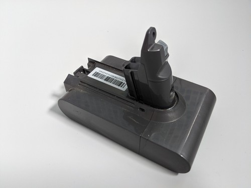 Faulty genuine dyson battery - faulty,